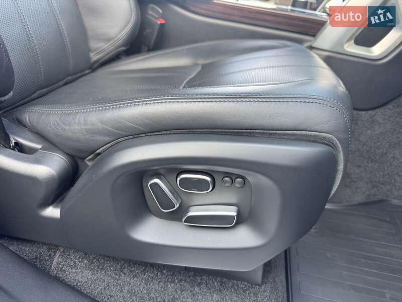 Внедорожник / Кроссовер Land Rover Range Rover 2013 в Тернополе