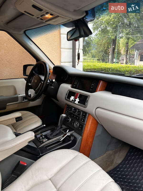 Внедорожник / Кроссовер Land Rover Range Rover 2002 в Сколе