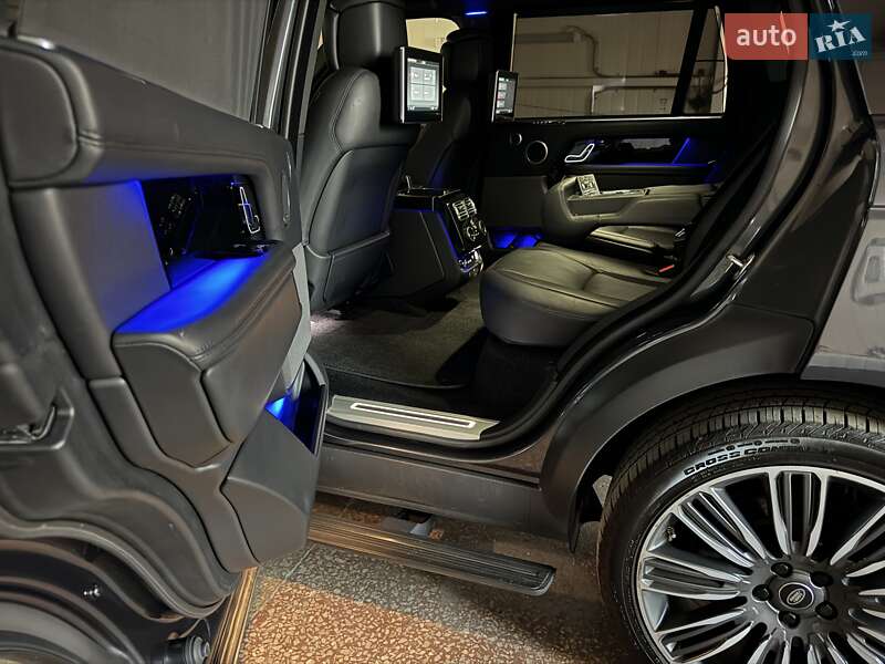 Внедорожник / Кроссовер Land Rover Range Rover 2018 в Тернополе