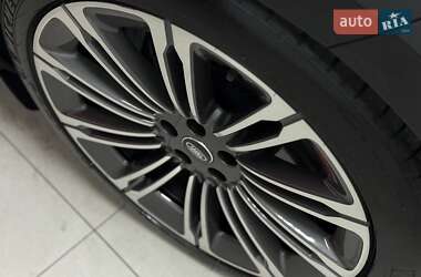 Позашляховик / Кросовер Land Rover Range Rover 2023 в 