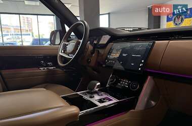 Позашляховик / Кросовер Land Rover Range Rover 2023 в 