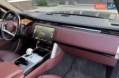 Внедорожник / Кроссовер Land Rover Range Rover 2023 в 