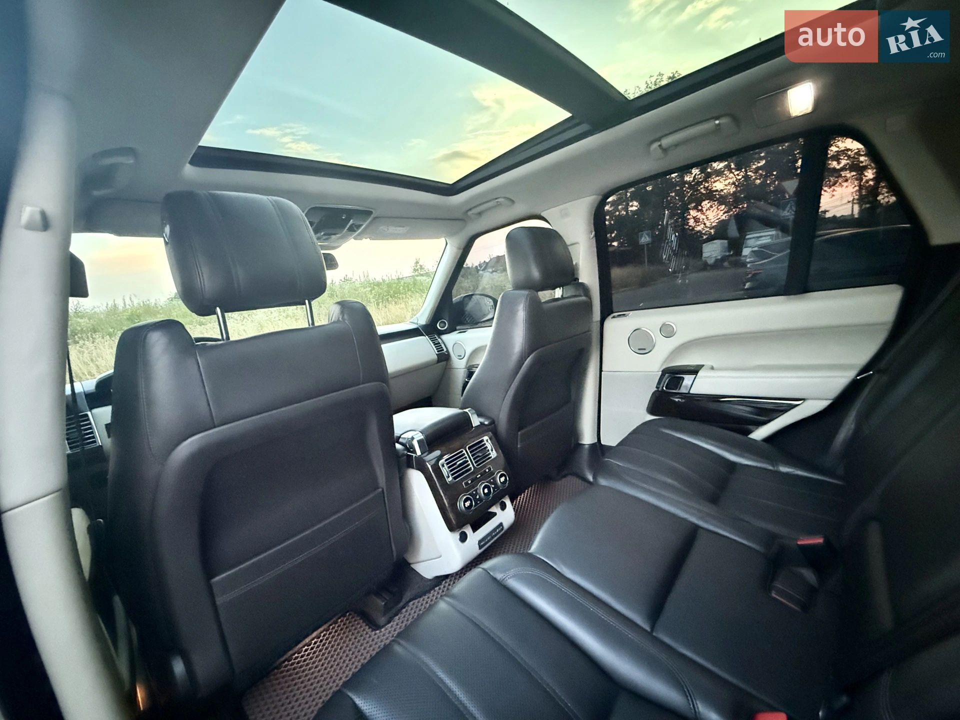 2013 Land Rover Range Rover - мініатюра 15