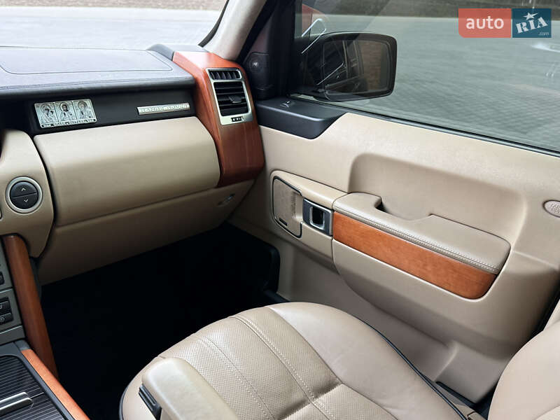 Внедорожник / Кроссовер Land Rover Range Rover 2008 в Черновцах
