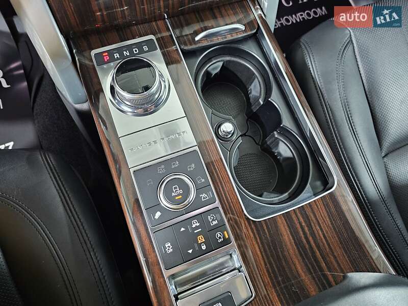 Внедорожник / Кроссовер Land Rover Range Rover 2017 в Киеве