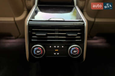 Внедорожник / Кроссовер Land Rover Range Rover 2024 в 