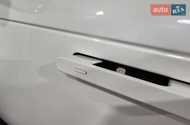 Внедорожник / Кроссовер Land Rover Range Rover 2024 в 