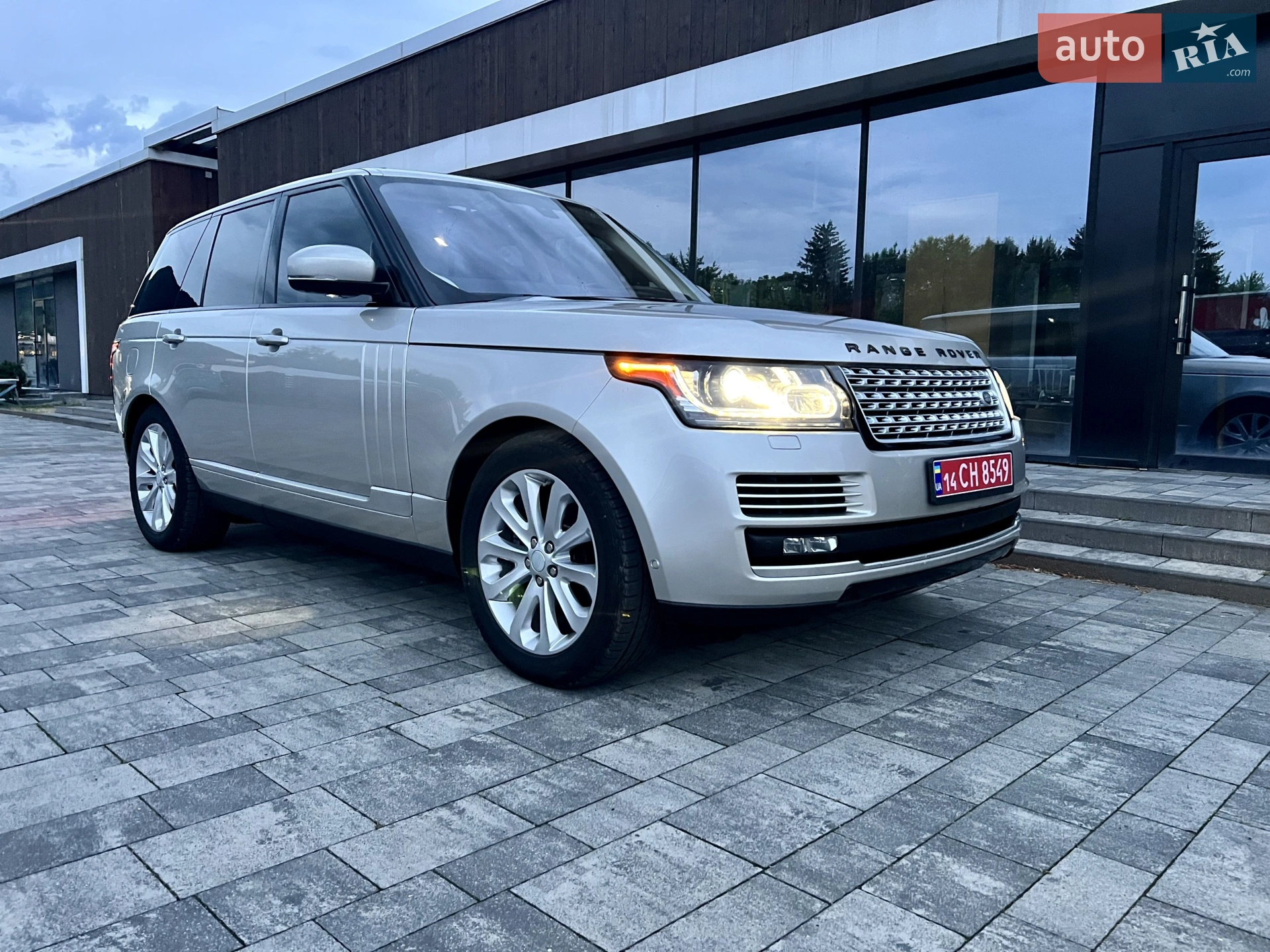 2015 Land Rover Range Rover - мініатюра 31
