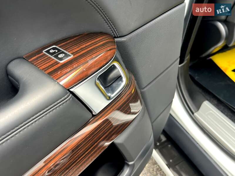 Внедорожник / Кроссовер Land Rover Range Rover 2013 в Киеве