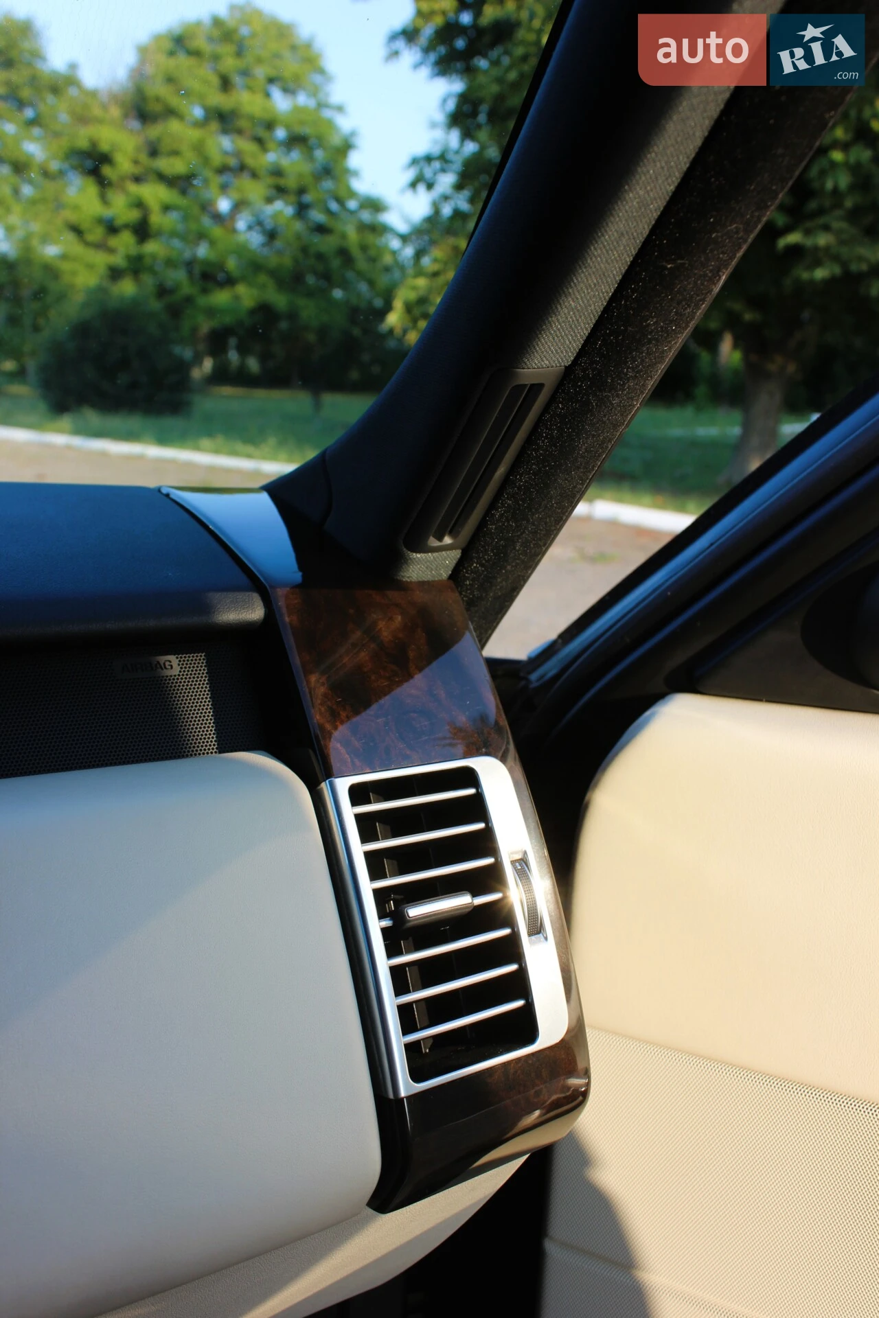 2013 Land Rover Range Rover - мініатюра 25