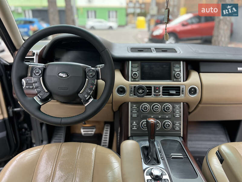 Позашляховик / Кросовер Land Rover Range Rover 2010 в Києві
