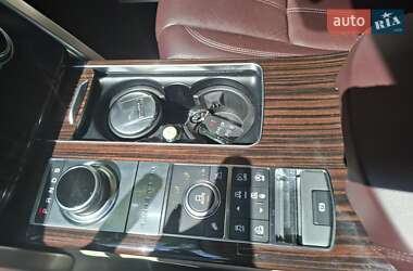 Внедорожник / Кроссовер Land Rover Range Rover 2017 в 