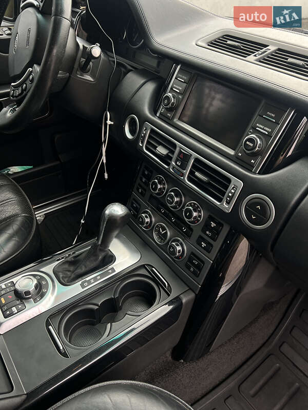 Внедорожник / Кроссовер Land Rover Range Rover 2005 в Черновцах