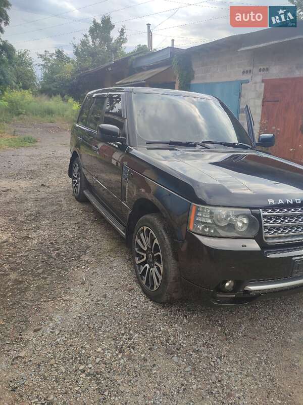 Позашляховик / Кросовер Land Rover Range Rover 2011 в  фото Позашляховик / Кросовер Land Rover Range Rover 2011 в