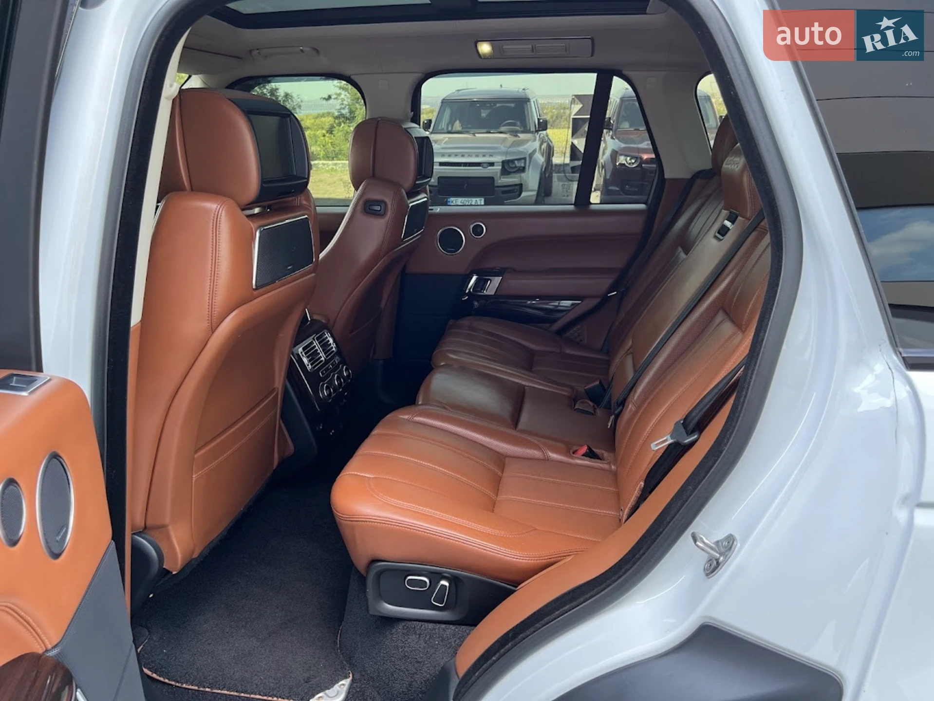 2013 Land Rover Range Rover - мініатюра 25