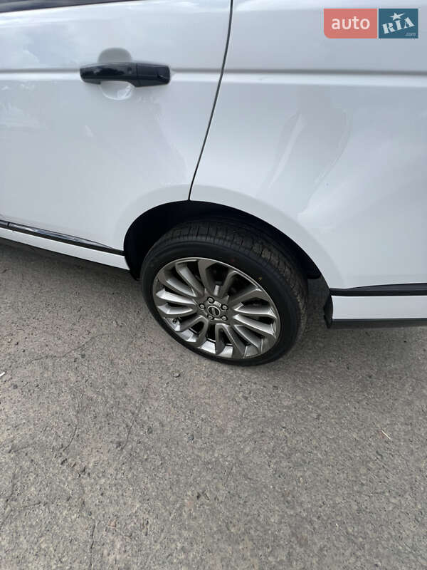 Внедорожник / Кроссовер Land Rover Range Rover 2015 в Дубно