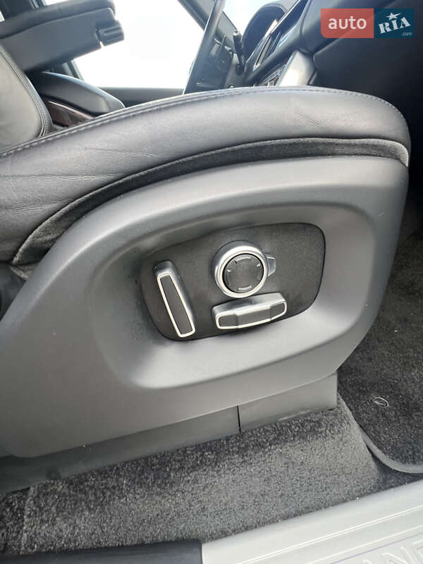Внедорожник / Кроссовер Land Rover Range Rover 2015 в Дубно