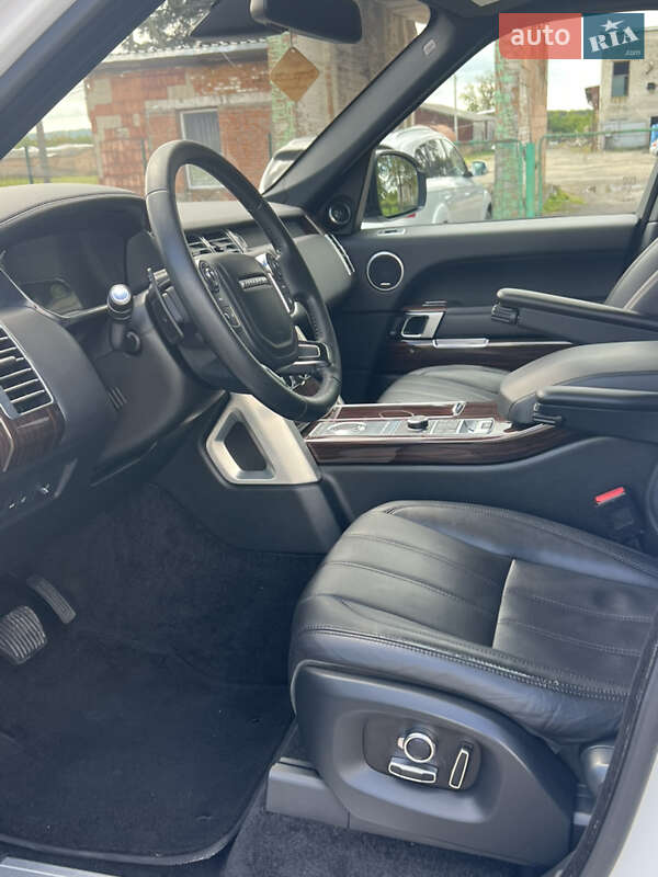 Внедорожник / Кроссовер Land Rover Range Rover 2015 в Дубно