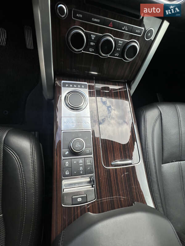 Внедорожник / Кроссовер Land Rover Range Rover 2015 в Дубно