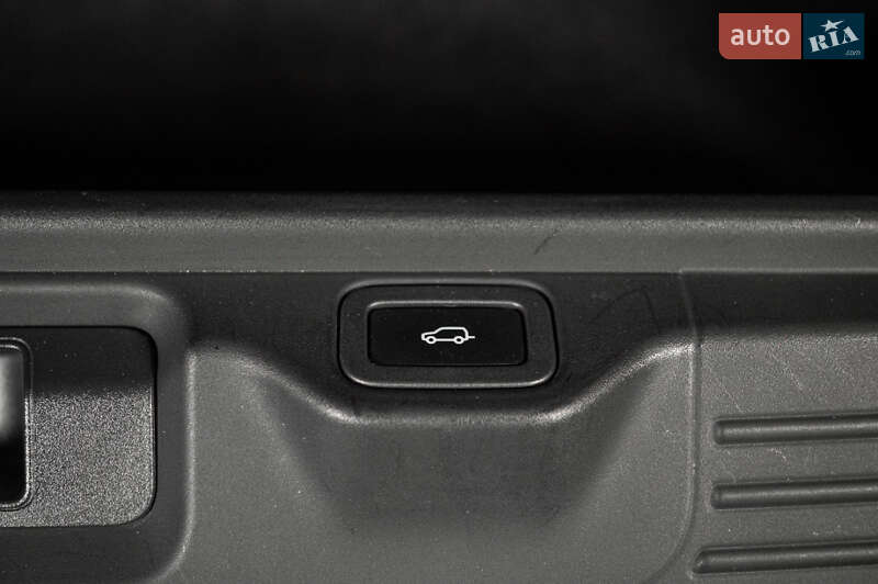 Позашляховик / Кросовер Land Rover Range Rover 2018 в Одесі