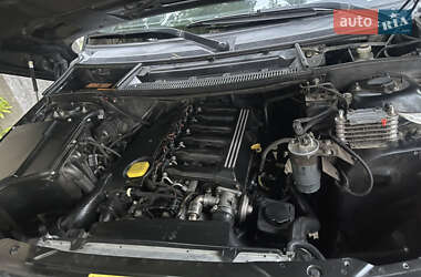 Внедорожник / Кроссовер Land Rover Range Rover 2002 в 