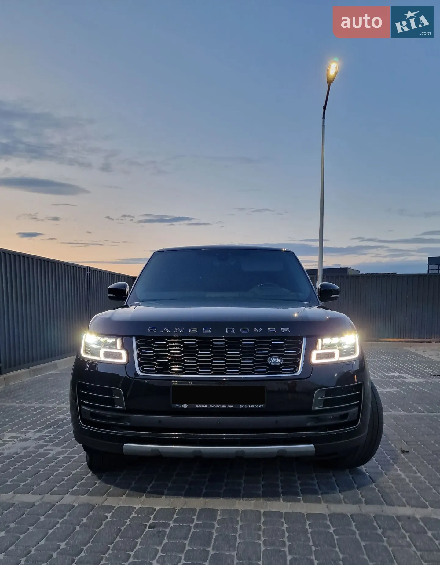 2020 Land Rover Range Rover - мініатюра 8