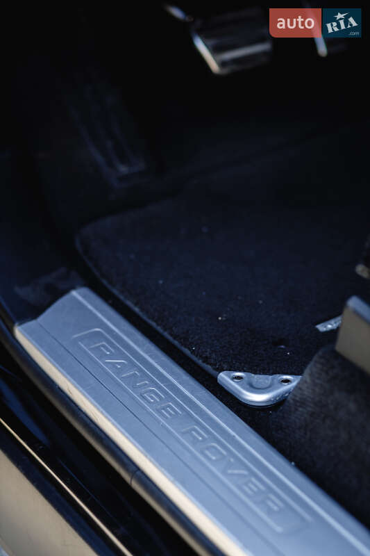 Внедорожник / Кроссовер Land Rover Range Rover 2015 в Днепре фото 18 Внедорожник / Кроссовер Land Rover Range Rover 2015 в Днепре