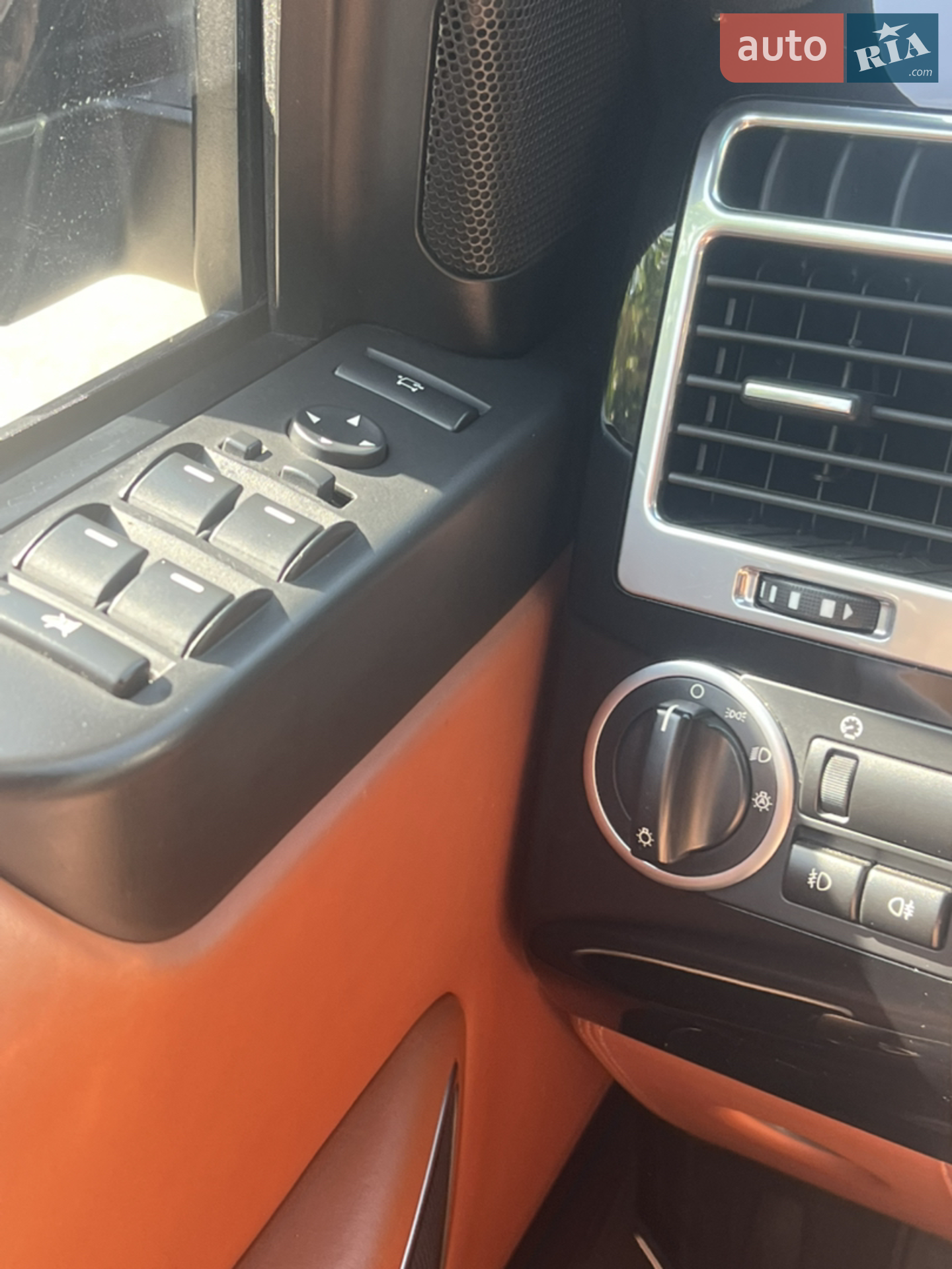 2012 Land Rover Range Rover - мініатюра 10