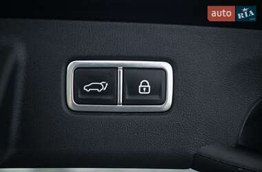 Внедорожник / Кроссовер Land Rover Range Rover 2018 в 