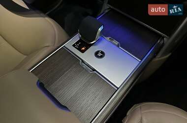 Внедорожник / Кроссовер Land Rover Range Rover 2024 в 