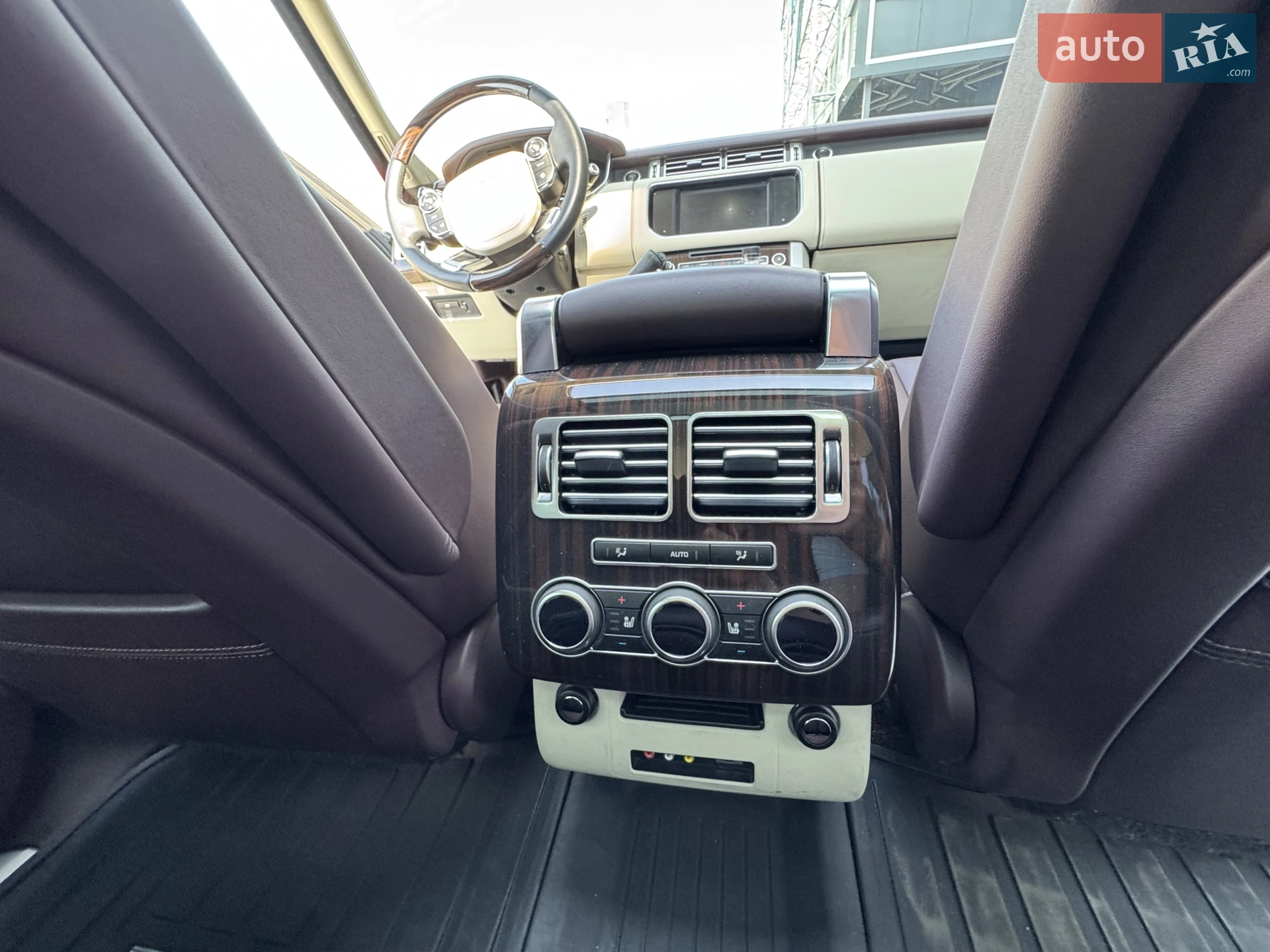2013 Land Rover Range Rover - мініатюра 33