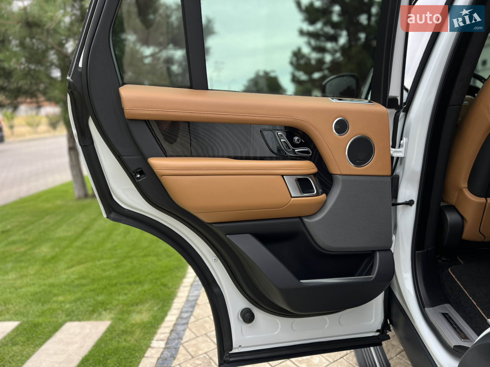 2018 Land Rover Range Rover - мініатюра 34