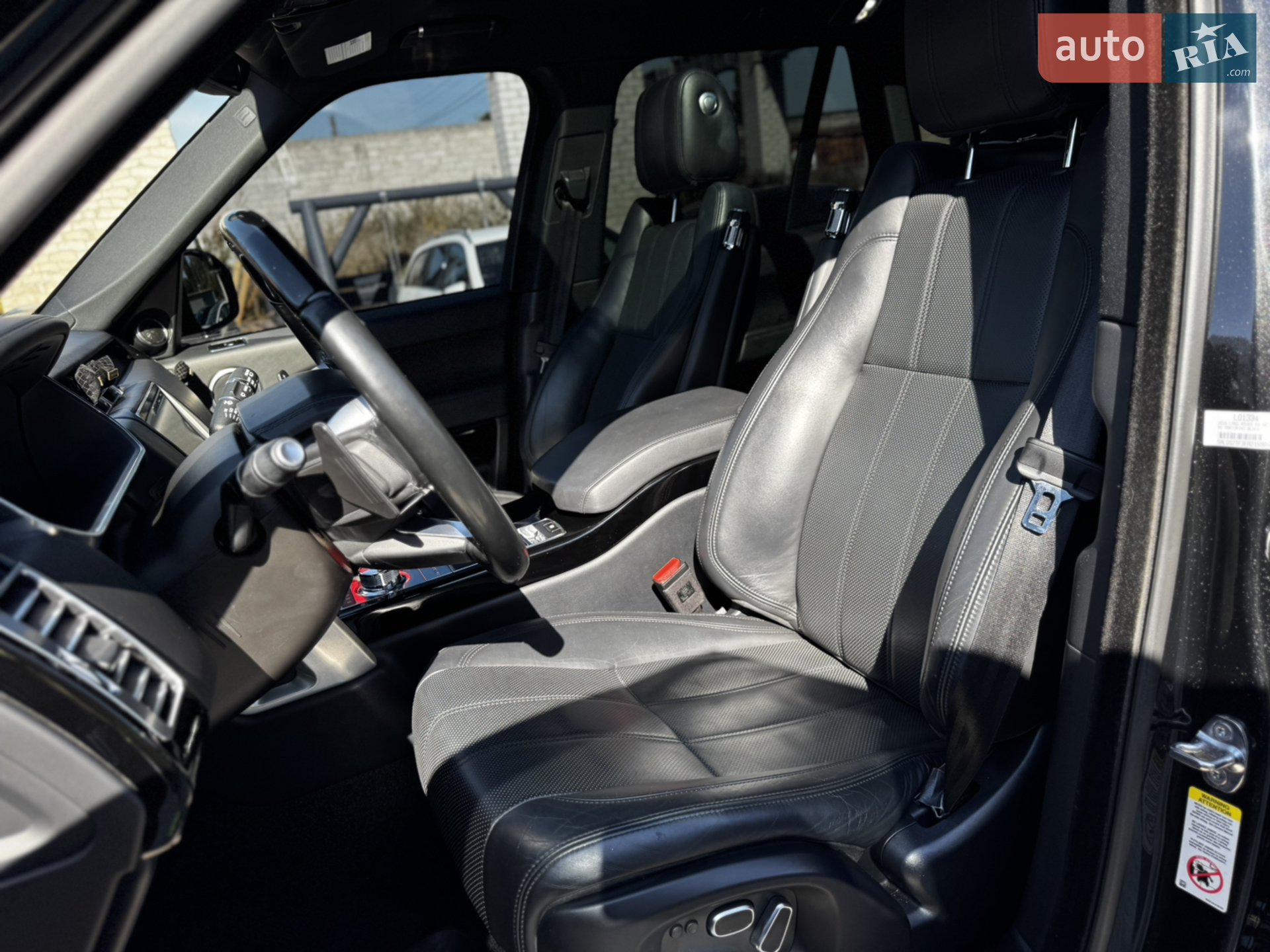2015 Land Rover Range Rover - мініатюра 26