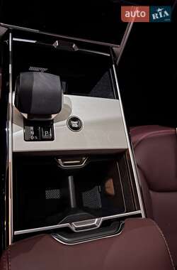 Внедорожник / Кроссовер Land Rover Range Rover 2025 в 