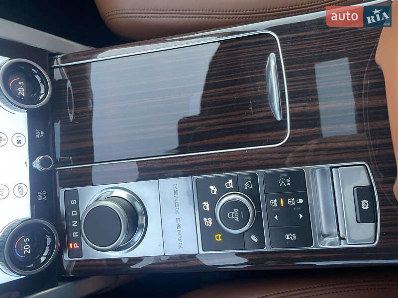 Внедорожник / Кроссовер Land Rover Range Rover 2015 в Киеве