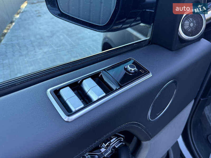 Позашляховик / Кросовер Land Rover Range Rover 2018 в Міжгір'ї