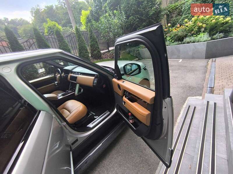Позашляховик / Кросовер Land Rover Range Rover 2018 в Києві фото 39 Позашляховик / Кросовер Land Rover Range Rover 2018 в Києві