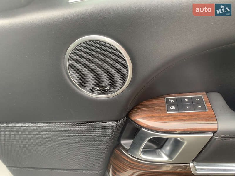 Внедорожник / Кроссовер Land Rover Range Rover 2015 в Ровно