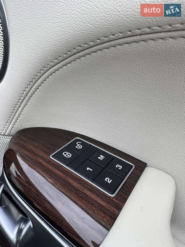 Позашляховик / Кросовер Land Rover Range Rover 2016 в Києві