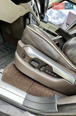Внедорожник / Кроссовер Land Rover Range Rover 2011 в 
