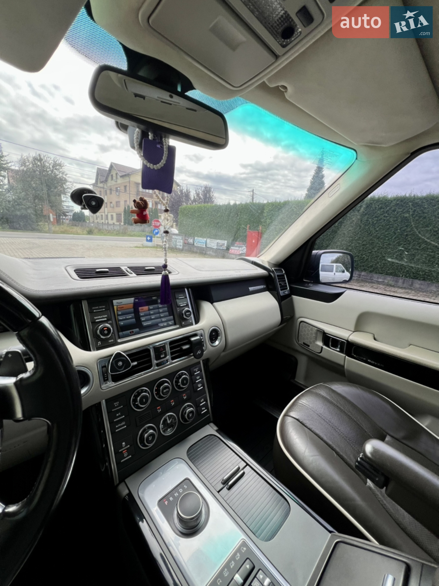 2011 Land Rover Range Rover - мініатюра 118