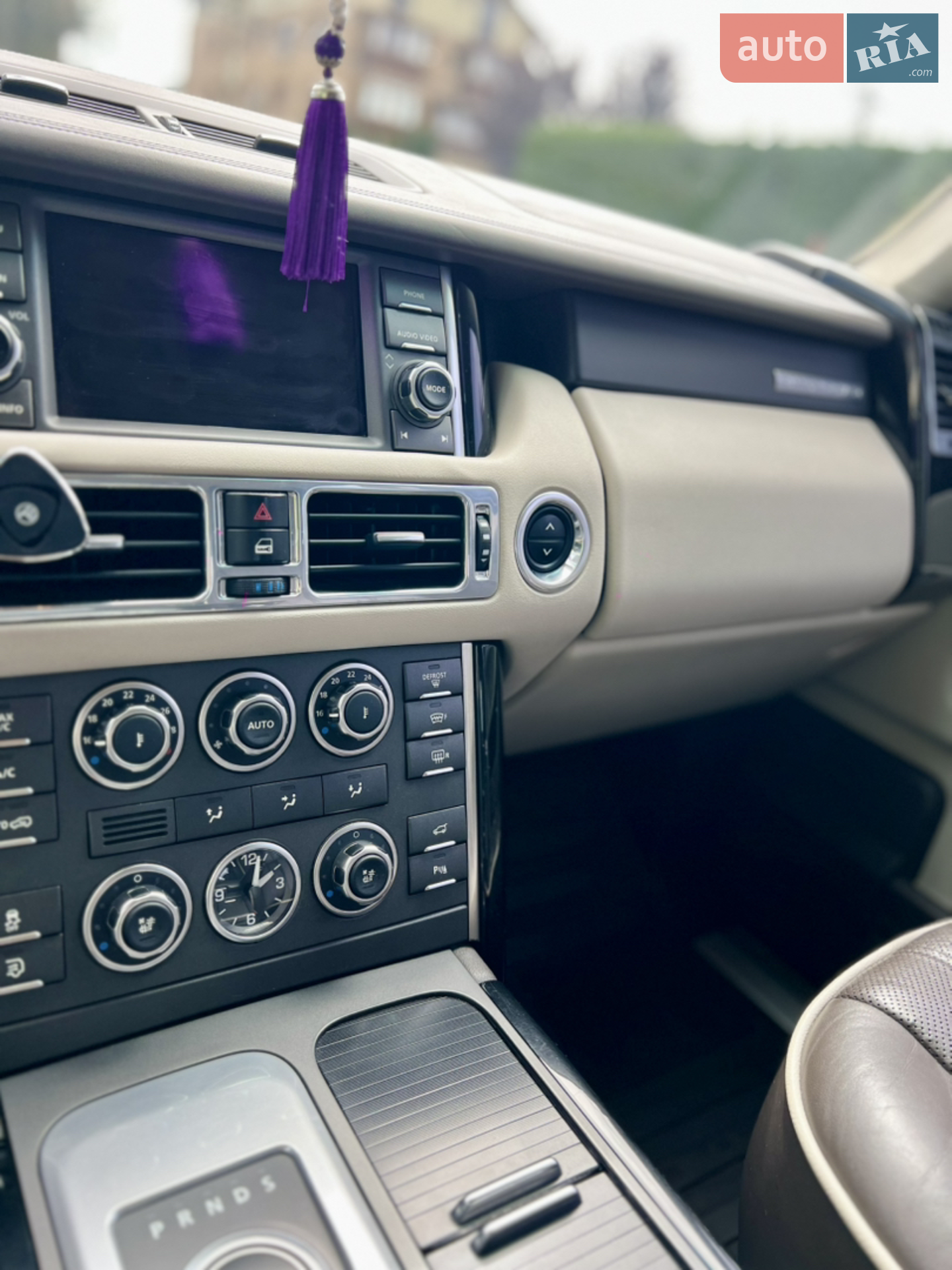 2011 Land Rover Range Rover - мініатюра 138
