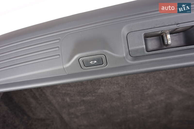 Внедорожник / Кроссовер Land Rover Range Rover 2016 в Одессе