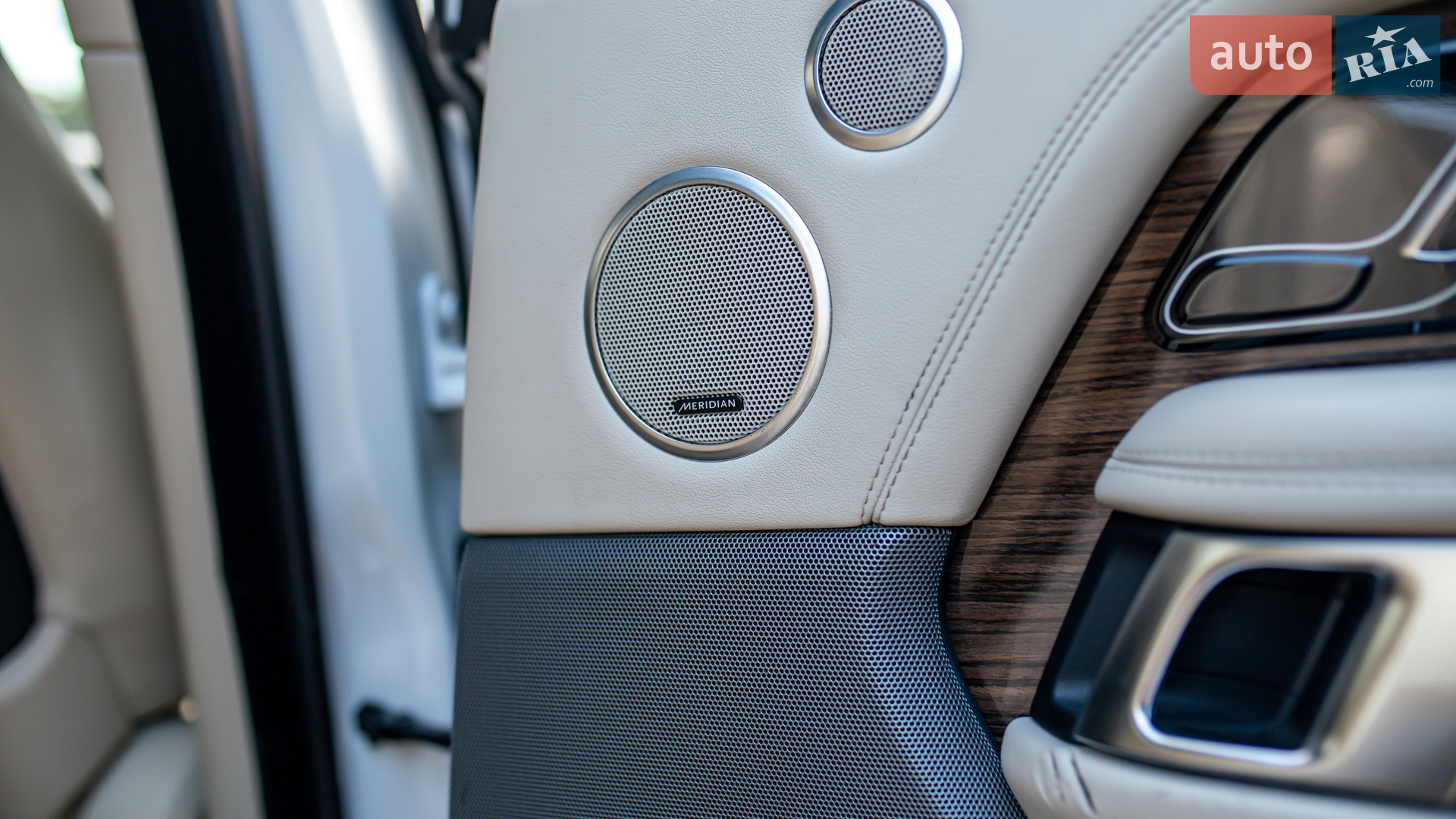 2018 Land Rover Range Rover - мініатюра 21
