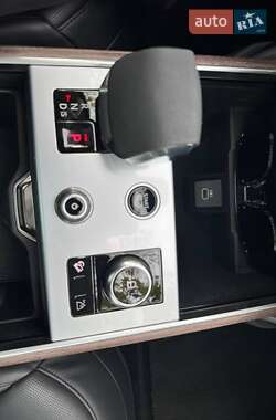 Позашляховик / Кросовер Land Rover Range Rover 2023 в  фото 9 Позашляховик / Кросовер Land Rover Range Rover 2023 в