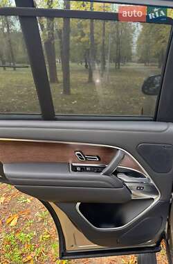 Позашляховик / Кросовер Land Rover Range Rover 2023 в  фото 24 Позашляховик / Кросовер Land Rover Range Rover 2023 в