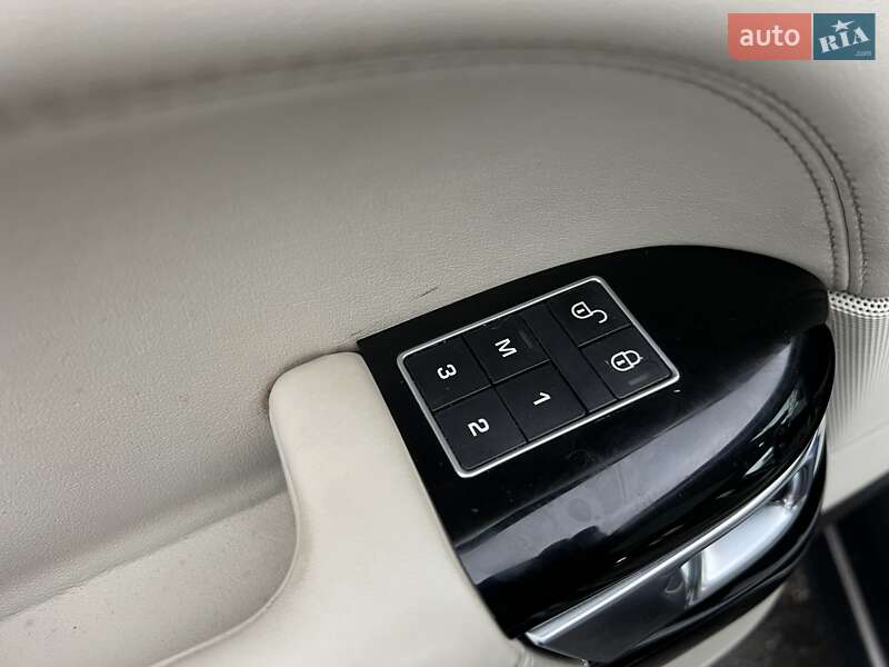 Внедорожник / Кроссовер Land Rover Range Rover 2015 в Киеве фото 16 Внедорожник / Кроссовер Land Rover Range Rover 2015 в Киеве