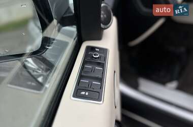 Внедорожник / Кроссовер Land Rover Range Rover 2015 в 