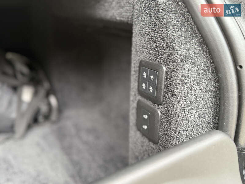 Внедорожник / Кроссовер Land Rover Range Rover 2018 в Львове