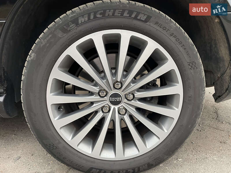 Внедорожник / Кроссовер Land Rover Range Rover 2010 в Золотоноше